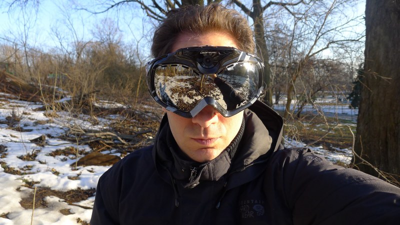 Illustration for article titled Liquid Image Apex HD+ Review: All Snow Goggles Should Come With Built-In Action Cams